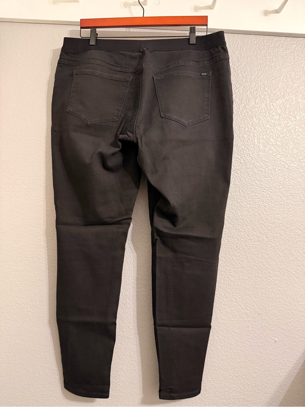 Simply Vera Vera Wang Black Pull-On Skinny Jeans